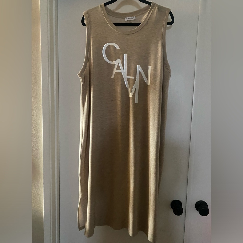 Women dress
